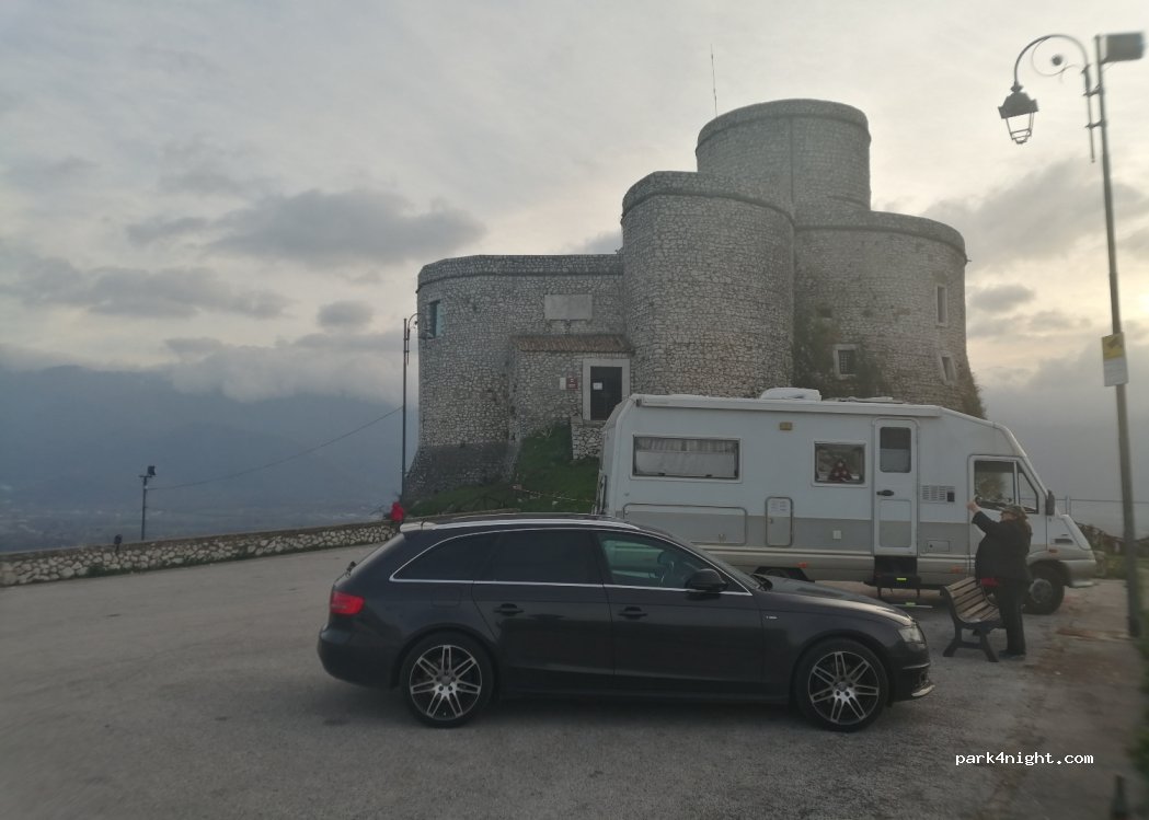 (82016) Montesarchio - 1 Via Enzo Marmorale — foto