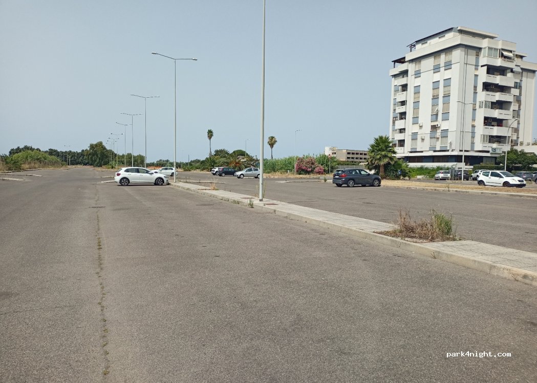 (09170) Oristano - 2 Via Emilio Lussu — foto 2