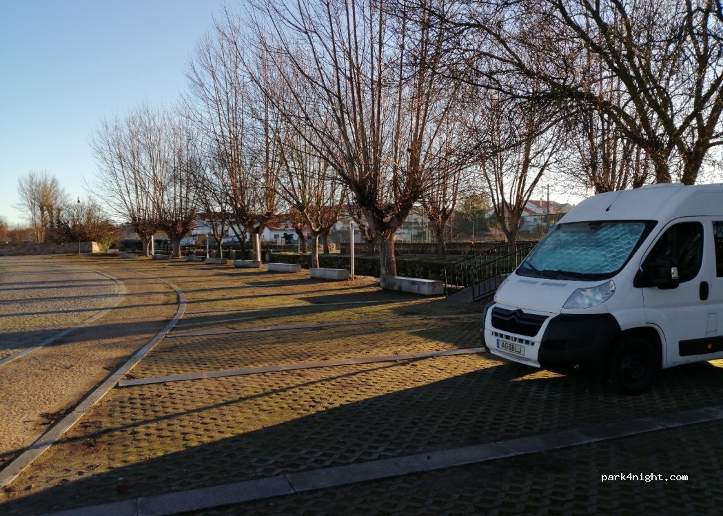 (6355-325) Vilar Formoso - 4 Largo da Ribeira Velha — foto 2