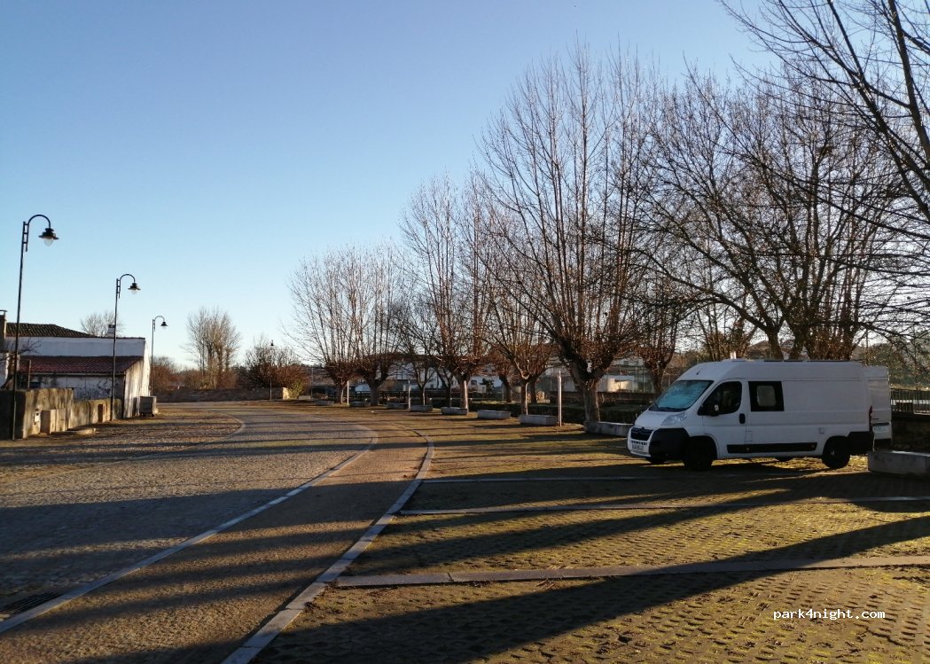(6355-325) Vilar Formoso - 4 Largo da Ribeira Velha — foto 4