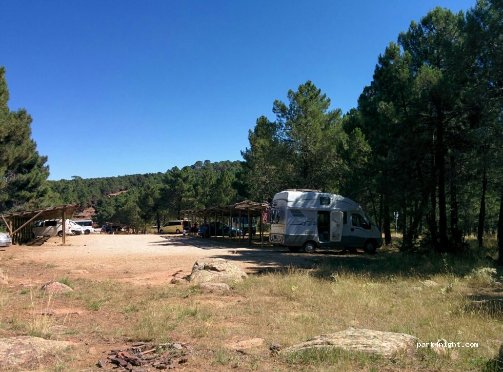 (44126) Albarracín -  Unnamed Road — foto