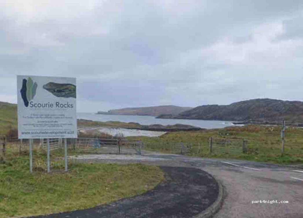 (IV27) Scourie - Unnamed Road — foto