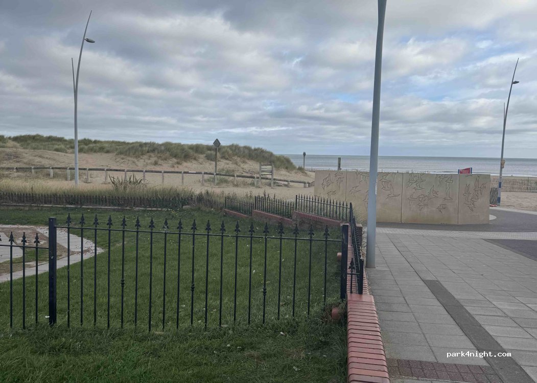 (NE33 2LD) South Shields - Sea Road — foto 2