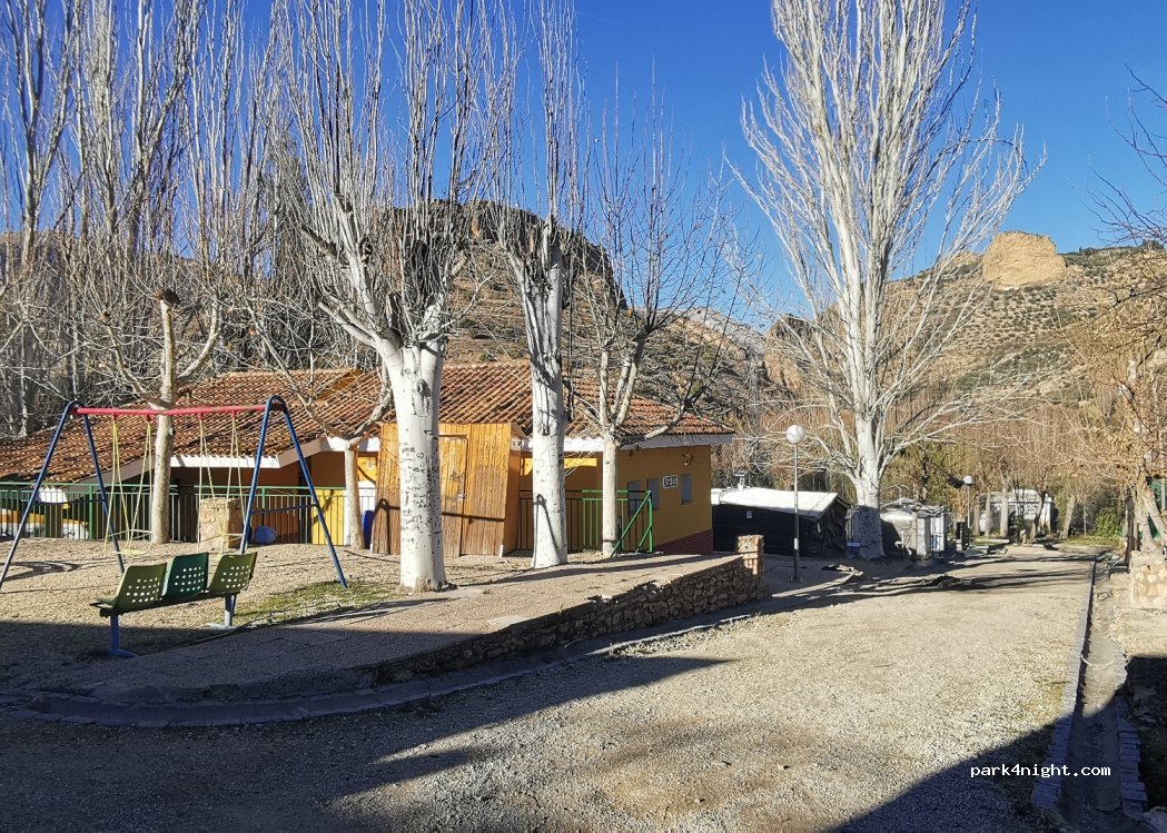 Camping El Angel (Granada) — foto