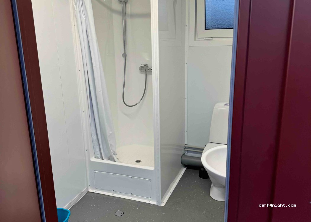 (592 30) Vadstena - 9 Hamngatan — foto 3