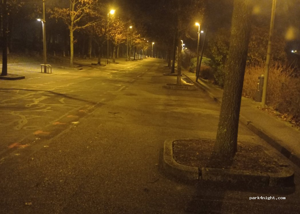 (69300) Caluire-et-Cuire - 4 Allée du Parc de la jeunesse — foto