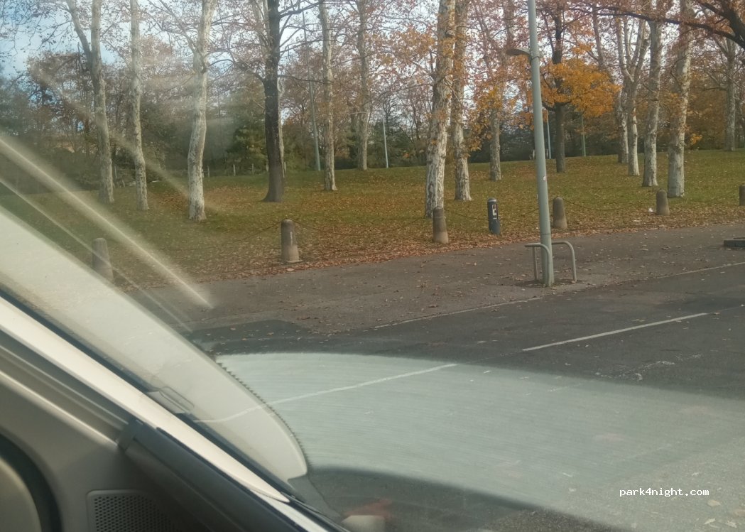 (69300) Caluire-et-Cuire - 4 Allée du Parc de la jeunesse — foto 5