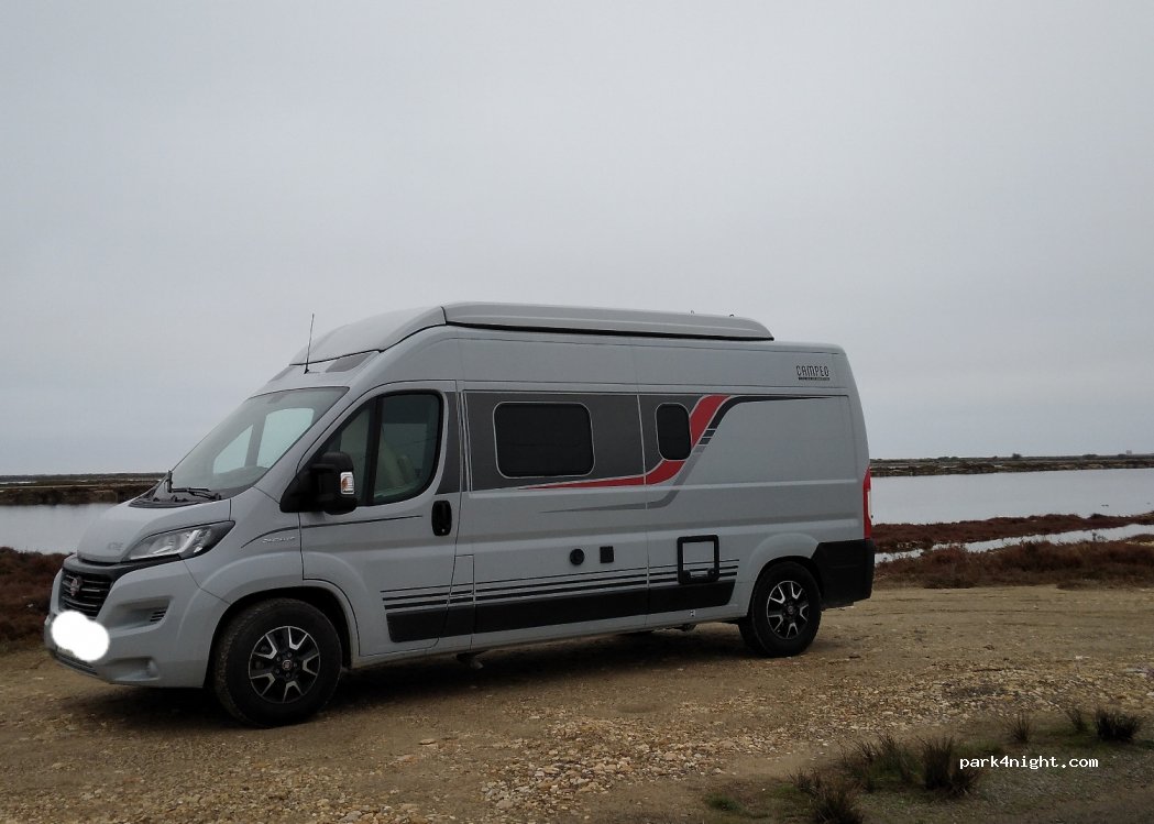 (11430) Gruissan - D232 — foto