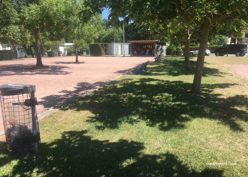 (14810) Merville-Franceville-Plage - 20 Place Camille Blaisot — foto 3