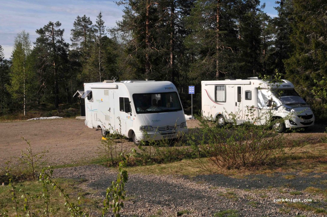(95620)  - 241 Aavasaksanvaarantie — foto