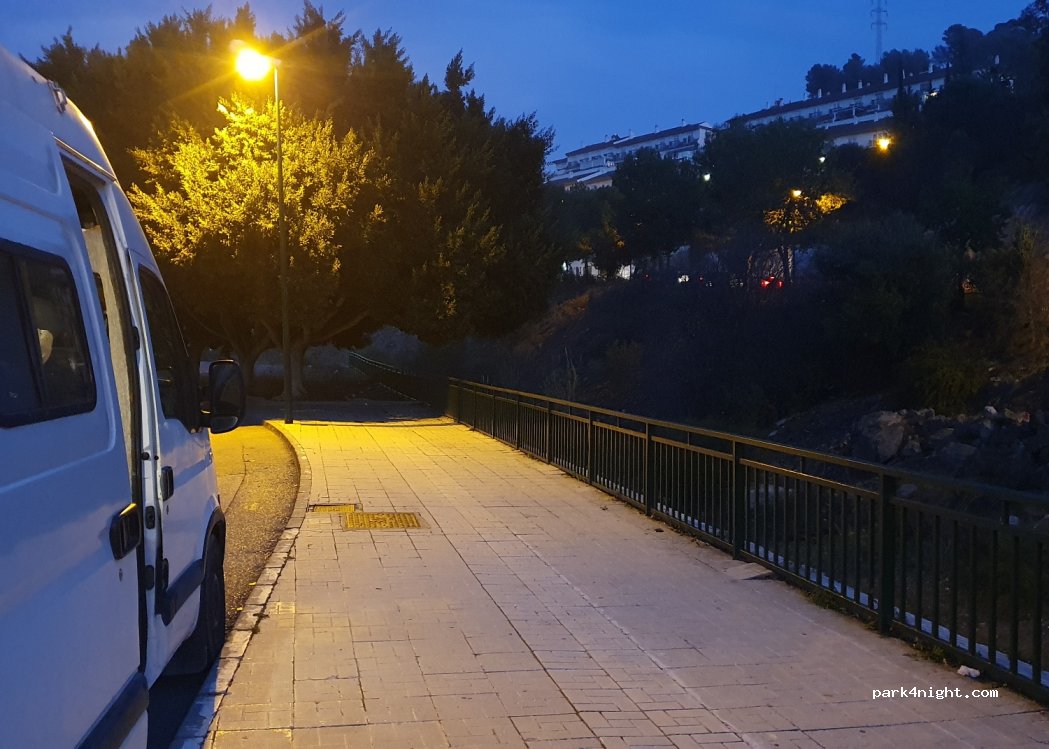 (29016) Málaga - 35 Avenida las Caballerizas — foto