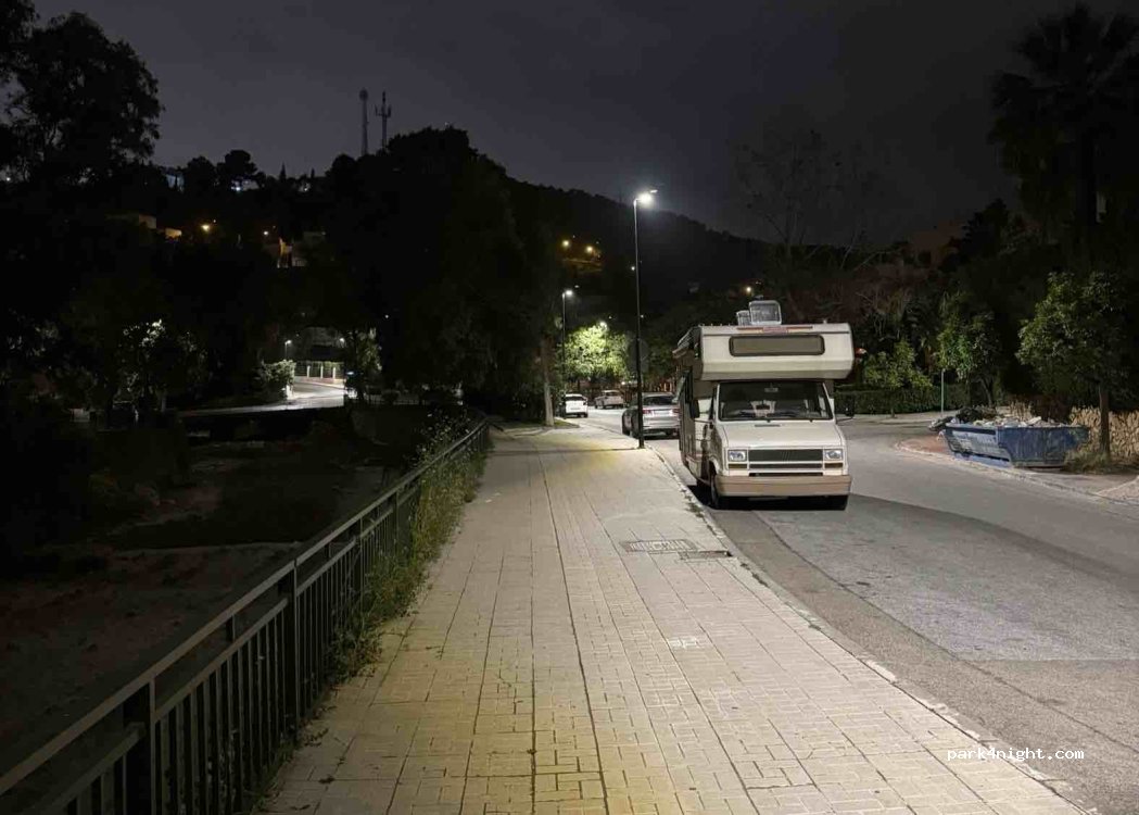 (29016) Málaga - 35 Avenida las Caballerizas — foto 4