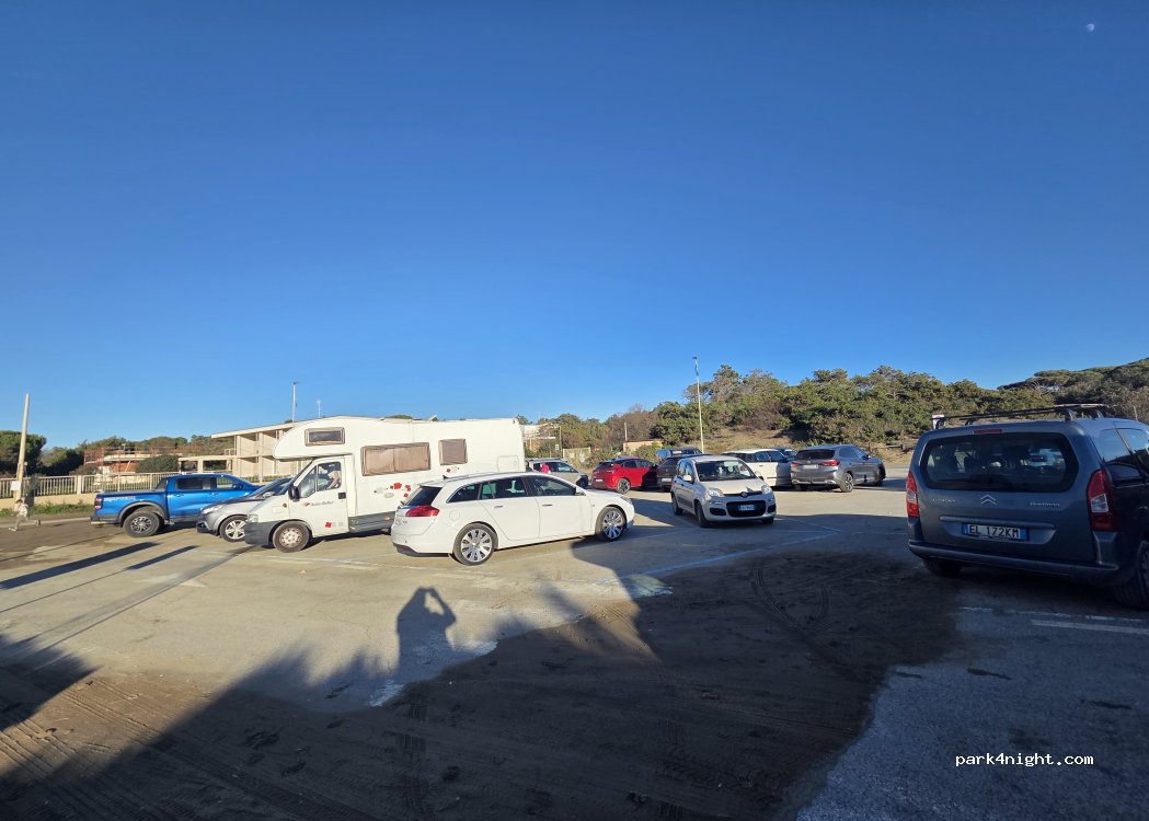 (57024) Marina di Castagneto Carducci - 26 Piazzale Magellano — foto 4