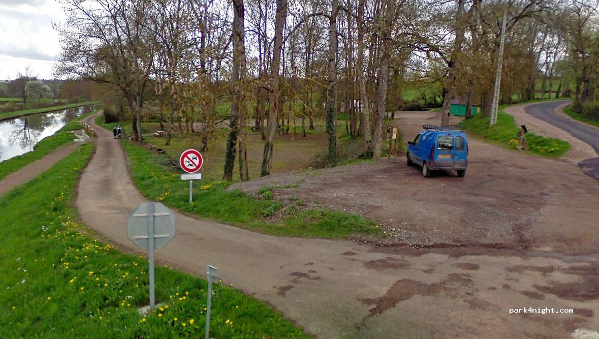 (58190) Asnois - Rue de la Maison Dieu — foto