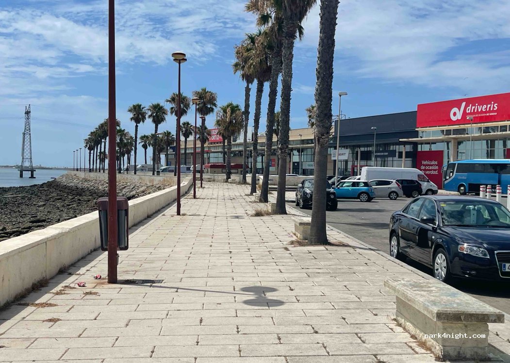 (11011) Cádiz - 19 Avenida Ronda de Vigilancia — foto 3