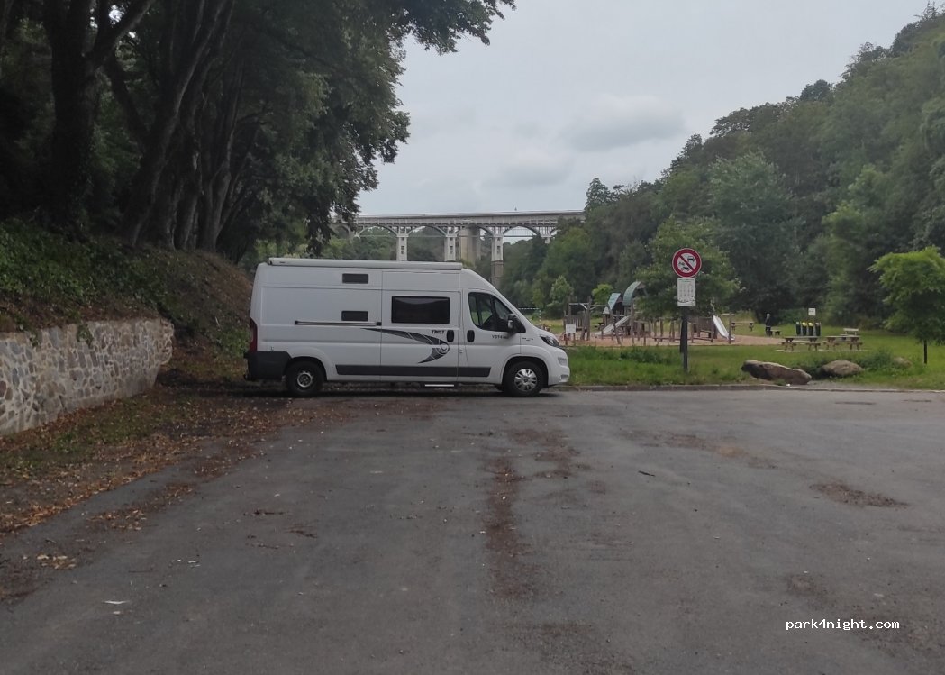 (22000) Saint-Brieuc - 21 Boulevard de Sévigné — foto 3