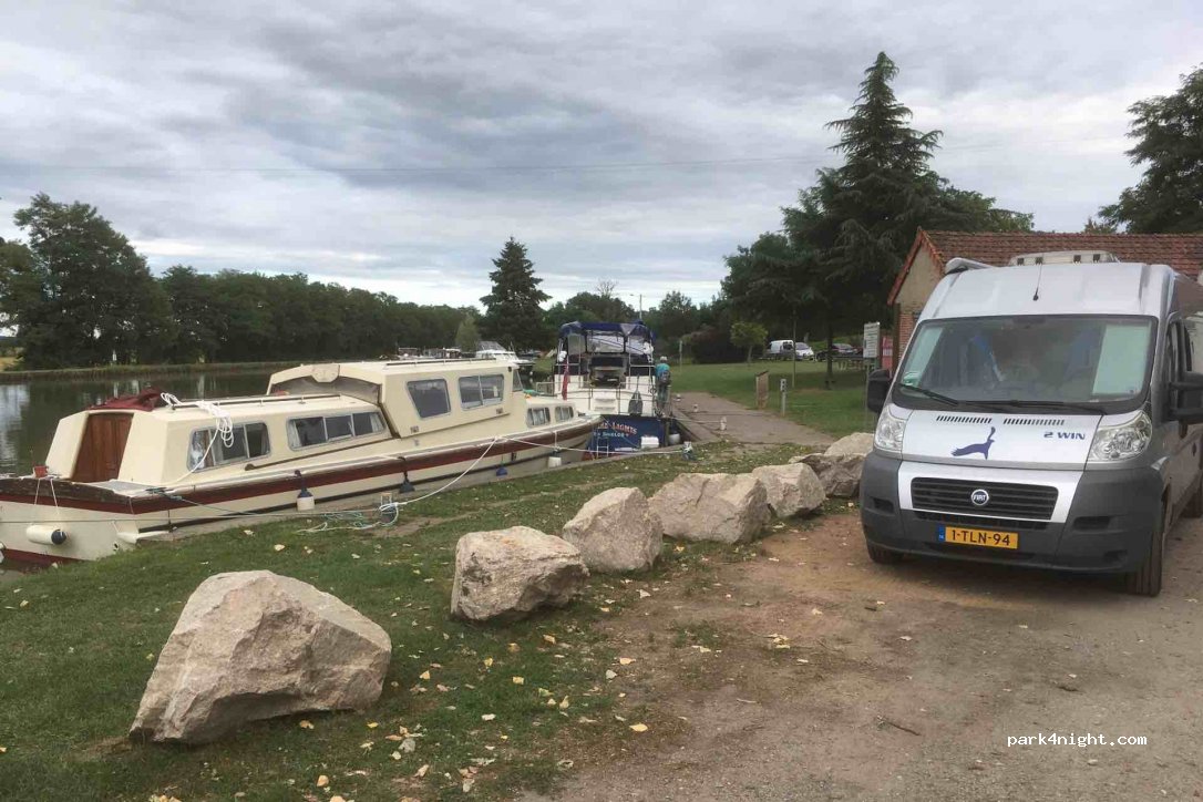 (03230) Gannay-sur-Loire - Le Port des Vanneaux — foto 2