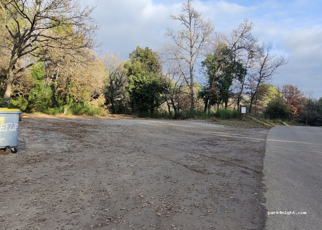 (83440) Callian - 3380 Route de Saint-Cézaire — foto