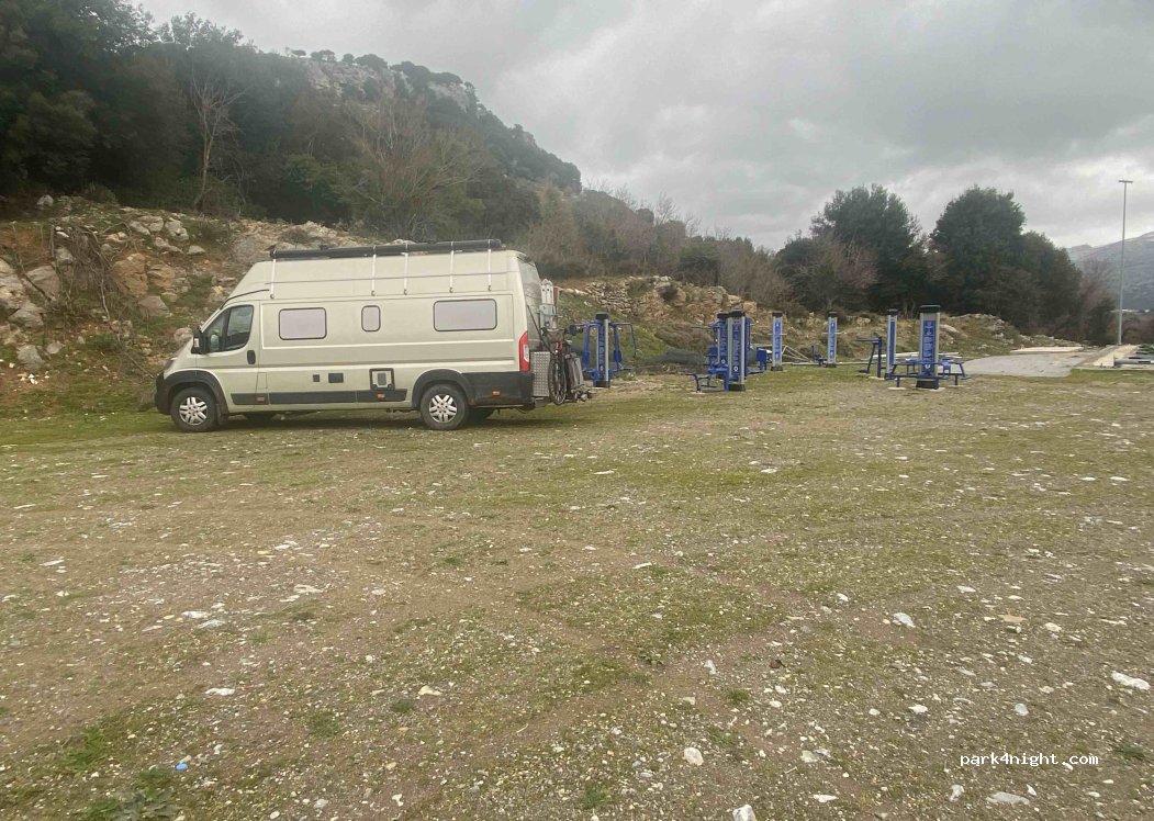(720 52) Marmaketo - Unnamed Road — foto