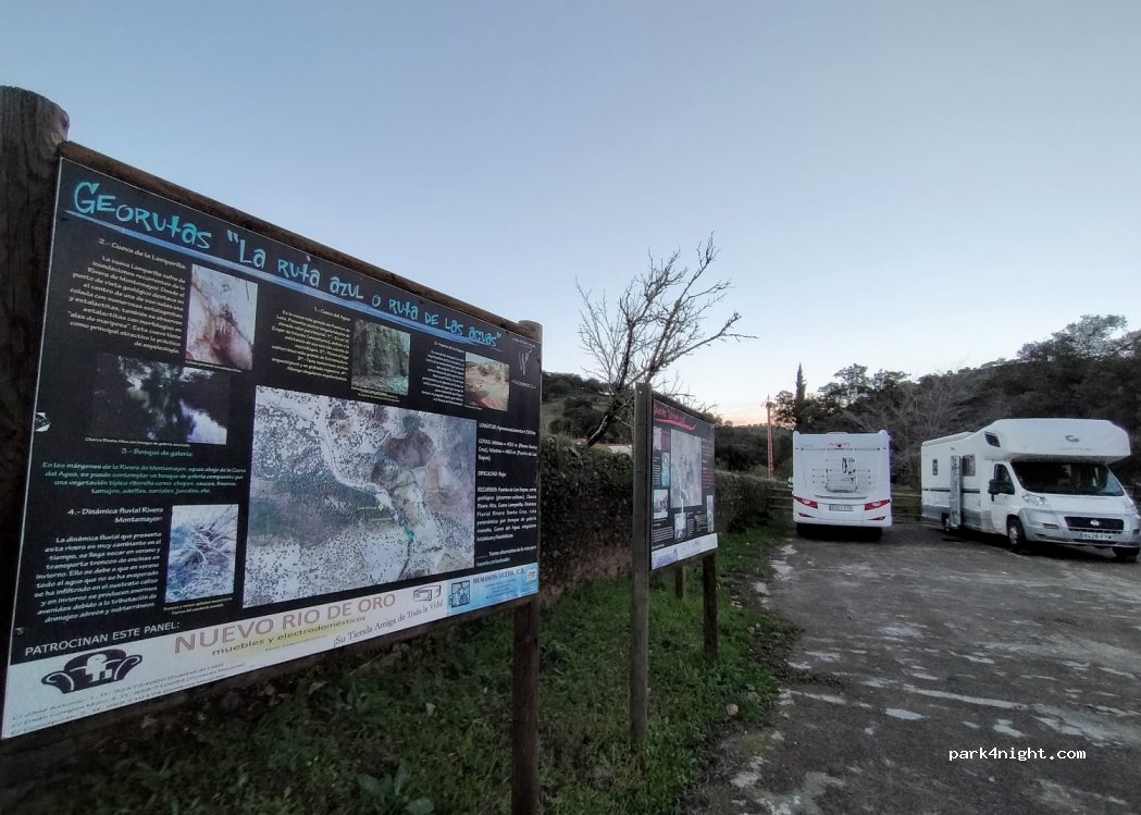 (06280) Fuentes de León - Unnamed Road — foto 3