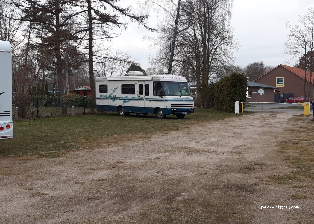 Wohnmobilpark Regenbogen Camp — foto 2