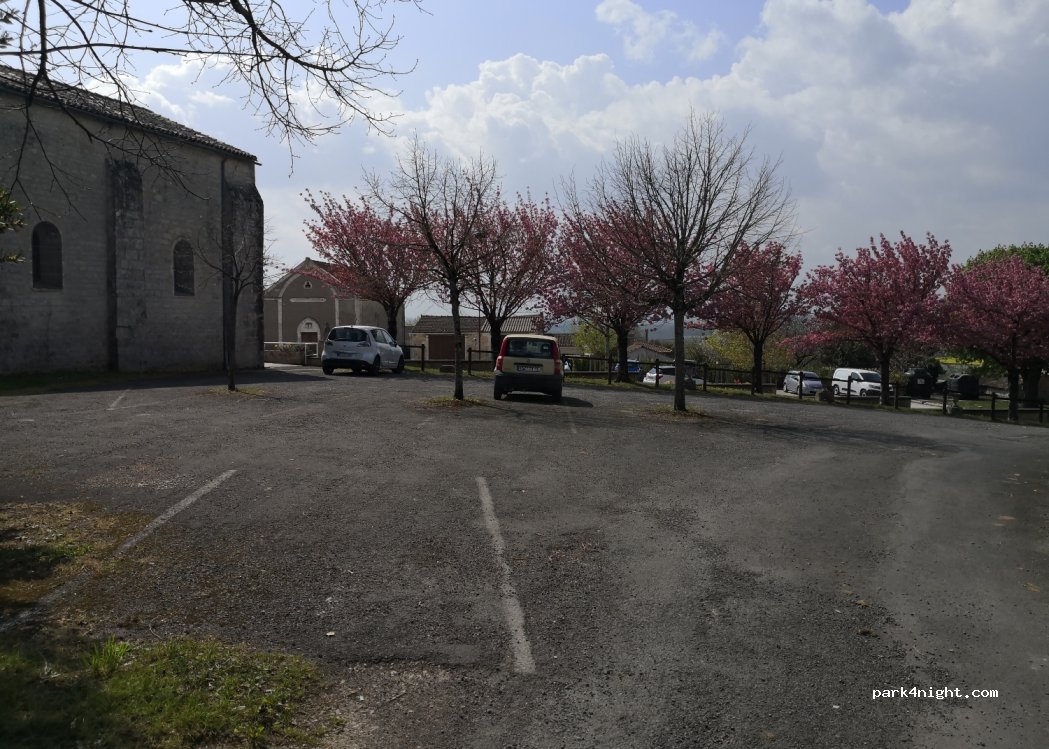 (16570) Saint-Genis-d'Hiersac - 26 Route des Meulières — foto