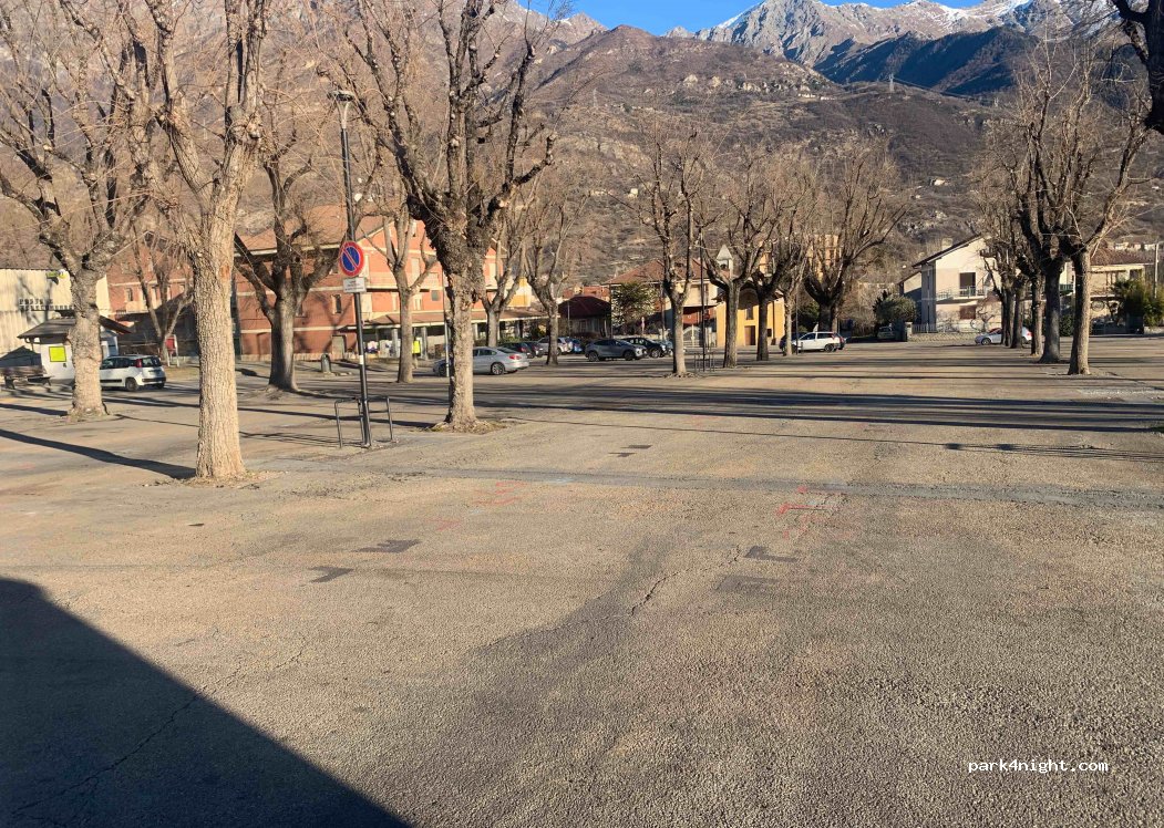 (10053) Bussoleno - 5 Piazza Cavalieri Vittorio Veneto — foto