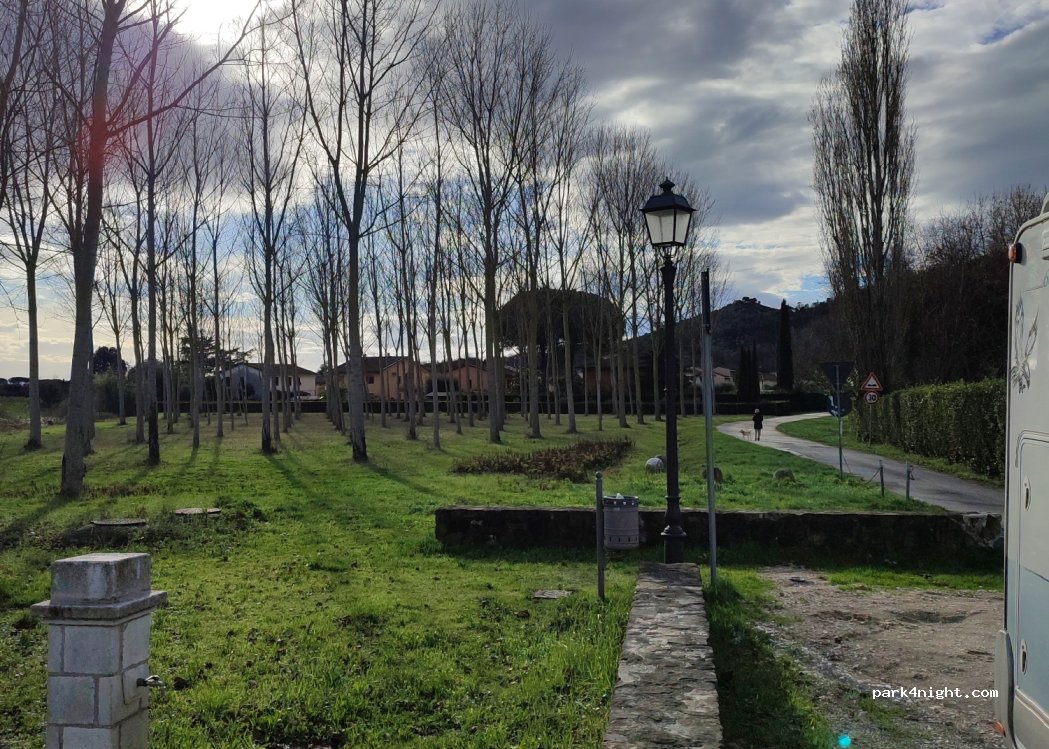 (56010) Vicopisano - 1A Piazza Gattai — foto 3