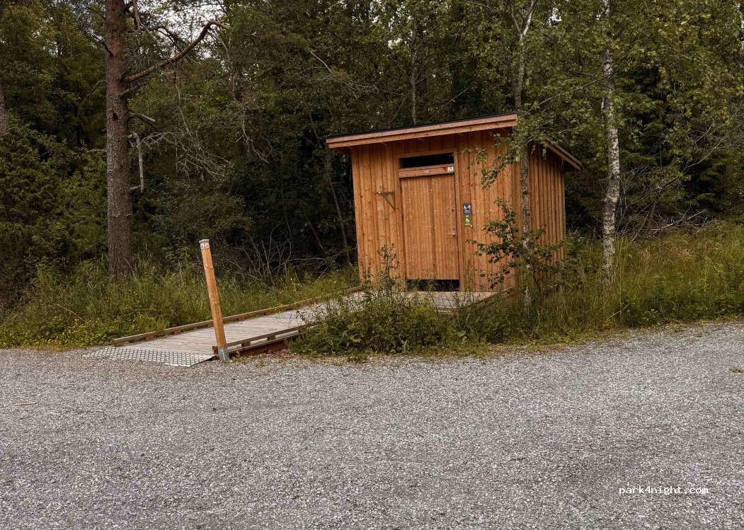 (153 95) Södertälje - — foto 5