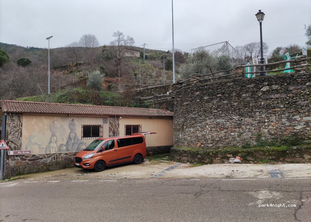 (10867) Robledillo de Gata - Unnamed Road — foto