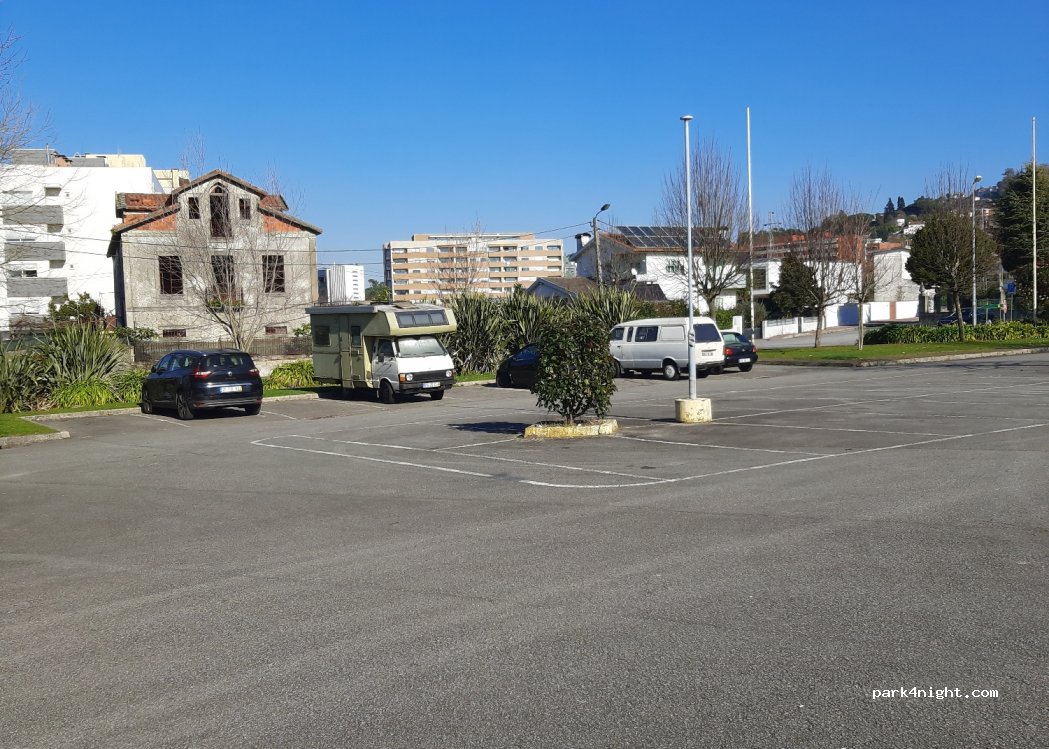 (4715-279) Braga - 26 Rua António de Mariz — foto 3
