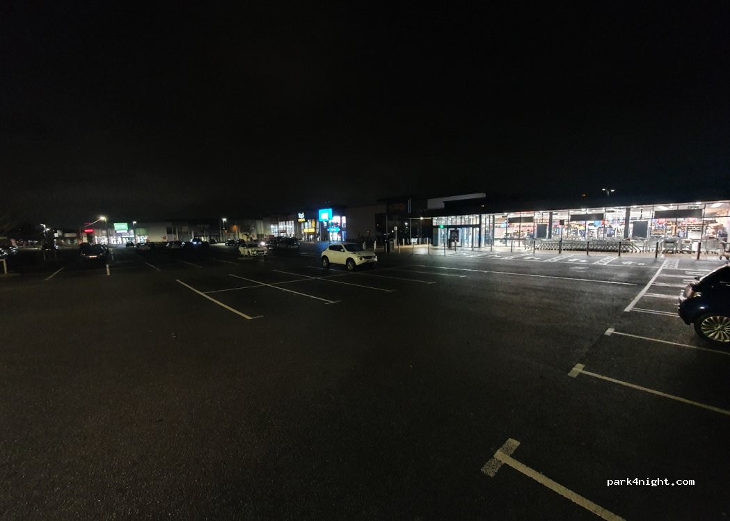 (RG22 4BH) Basingstoke - The Harrow Way — foto