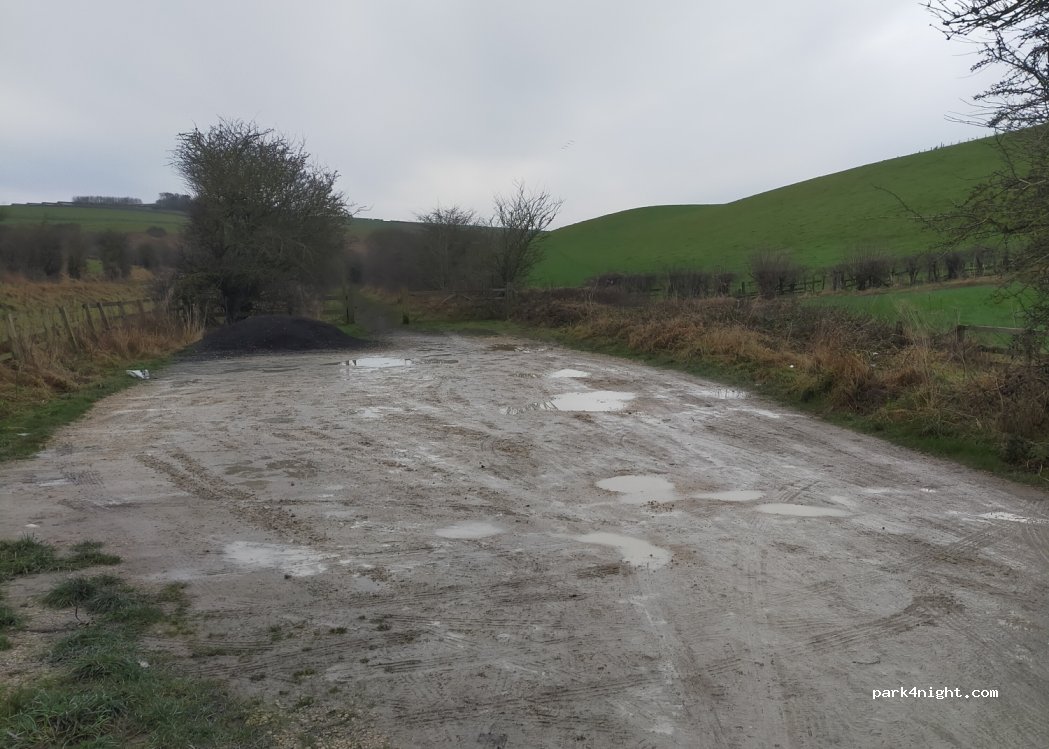 (YO43 3JA) Goodmanham - Unnamed Road — foto