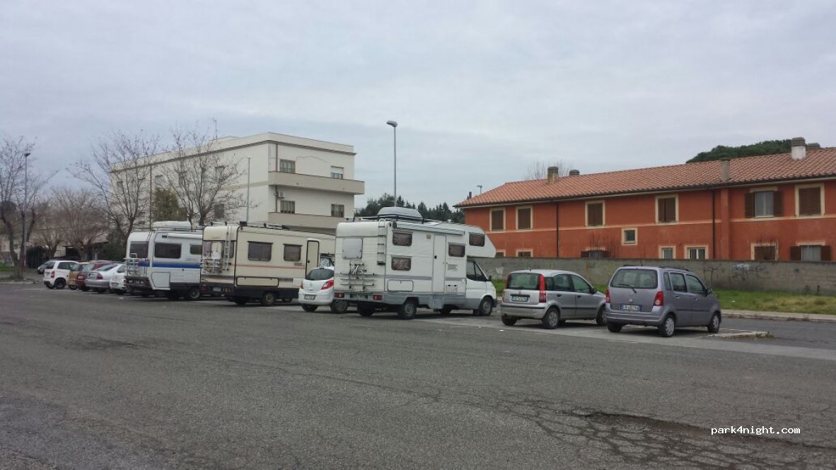 (00053) Civitavecchia - Via della Polveriera — foto