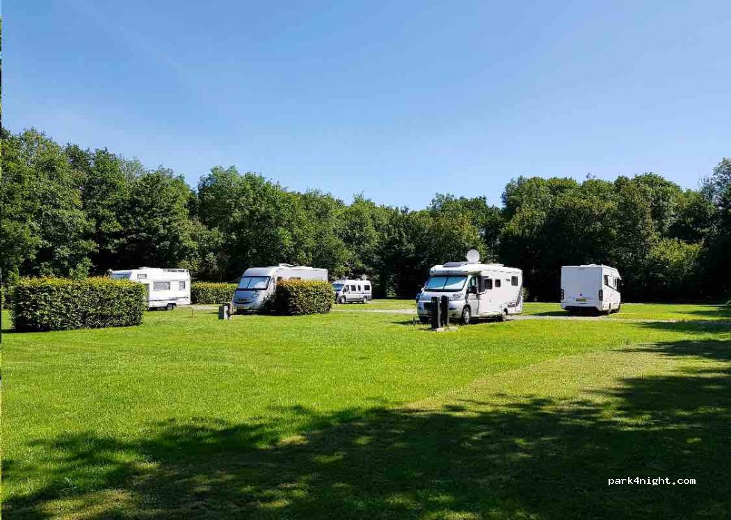 (9351 PG) Leek - 19 Midwolderweg — foto
