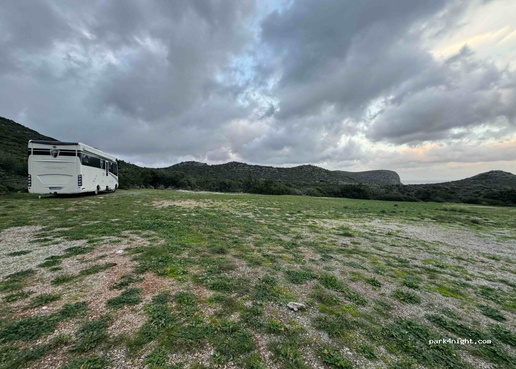 (230 53) Voia - Unnamed Road — foto 4