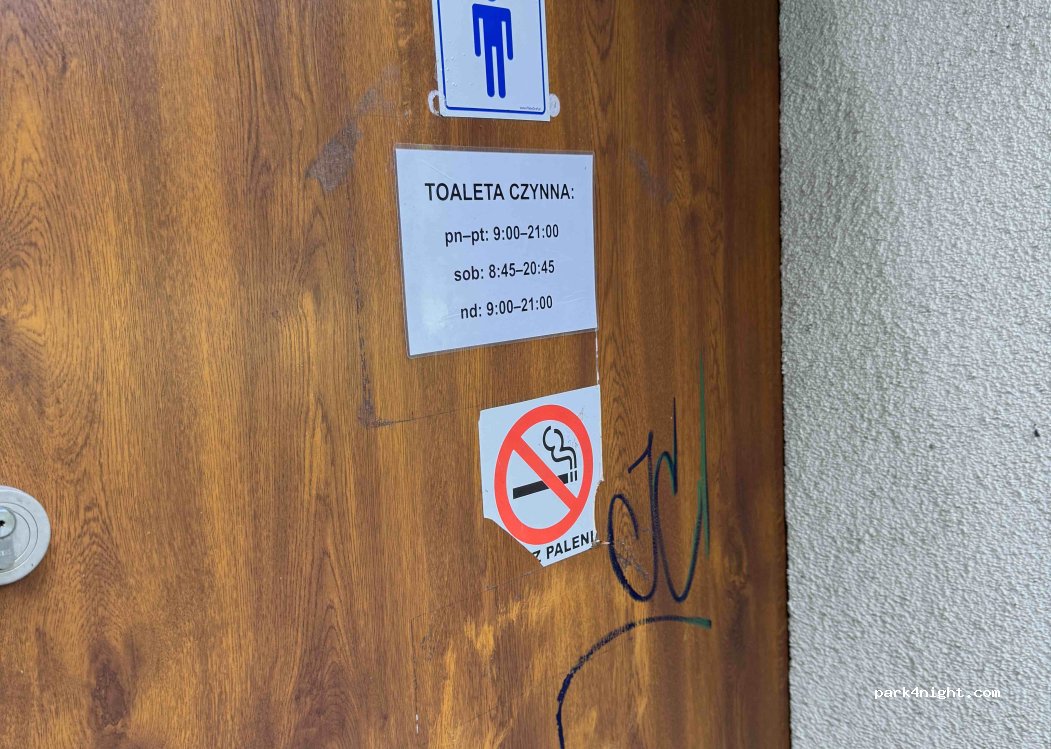 (72-600) Świnoujście - 24 Zdrojowa — foto