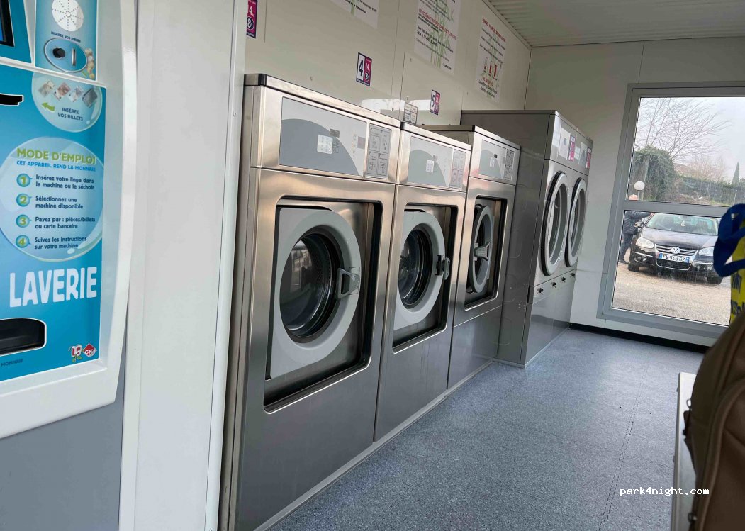 (01000) Bourg-en-Bresse - 47 Boulevard Édouard Herriot — foto
