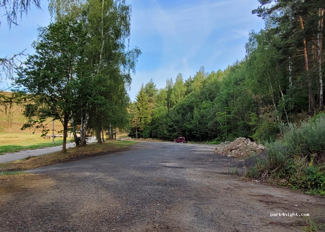 (357 35) Tatrovice - Unnamed Road — foto 2