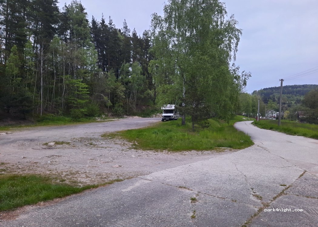 (357 35) Tatrovice - Unnamed Road — foto 4
