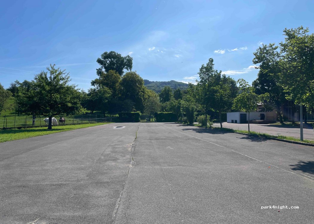 (78247) Hilzingen - 2 Hinter dem Schloßgarten — foto