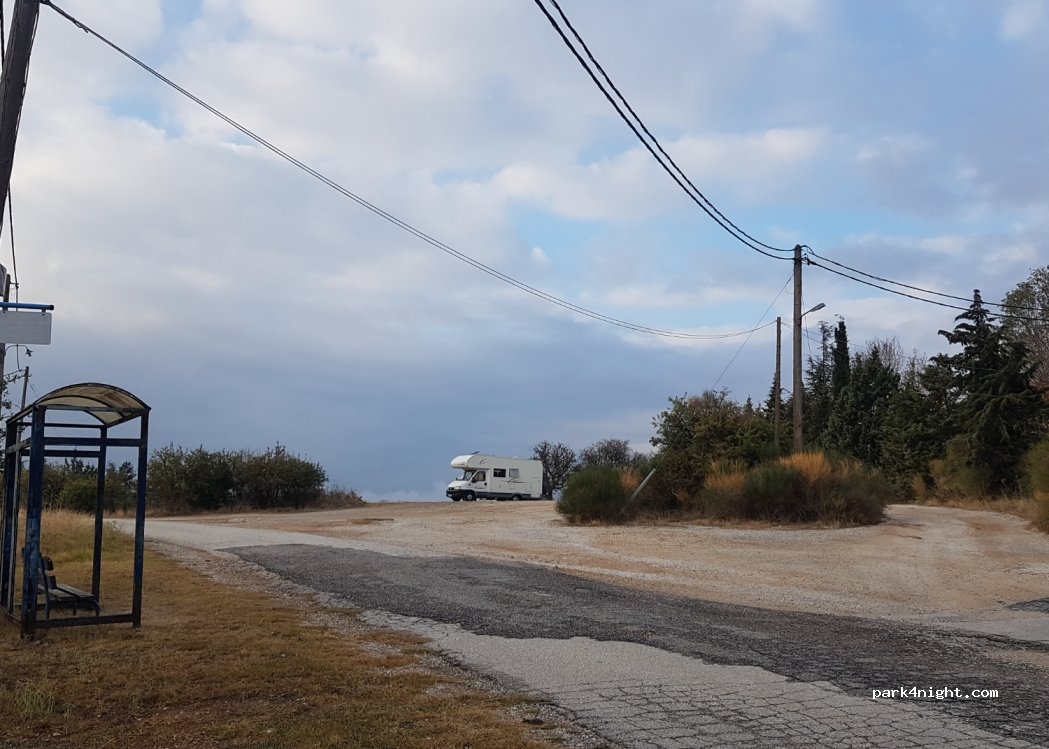 (57010) Chortiatis - Unnamed Road — foto