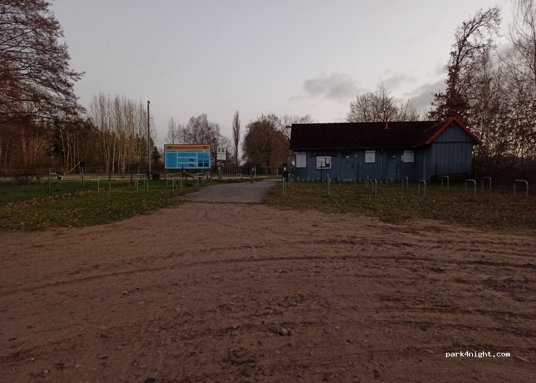 (21394) Kirchgellersen - Im Wiesengrund — foto