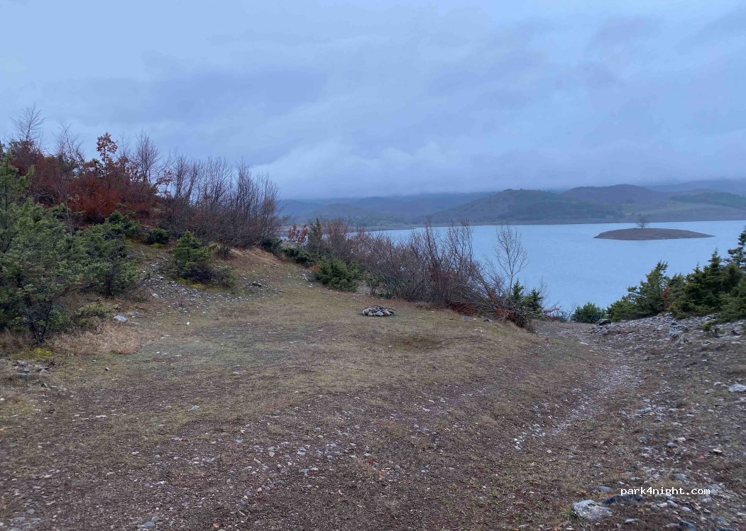 () Ujëbardhë - Unnamed Road — foto 2