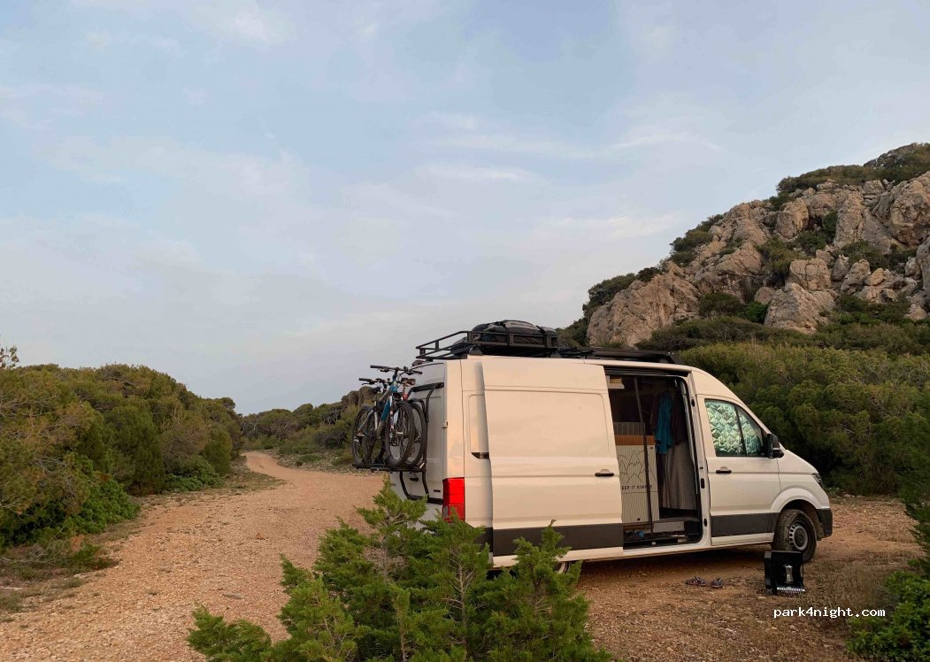 (203 00) Loutraki Agii Theodori - Unnamed Road — foto 2