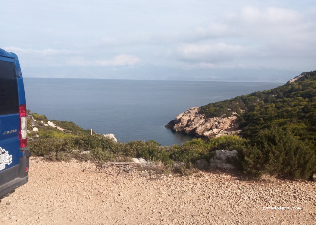 (203 00) Loutraki Agii Theodori - Unnamed Road — foto 3