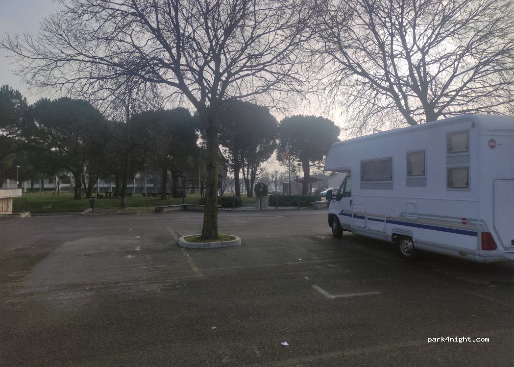 (25050) Ponte Cingoli - 68 Viale Europa — foto