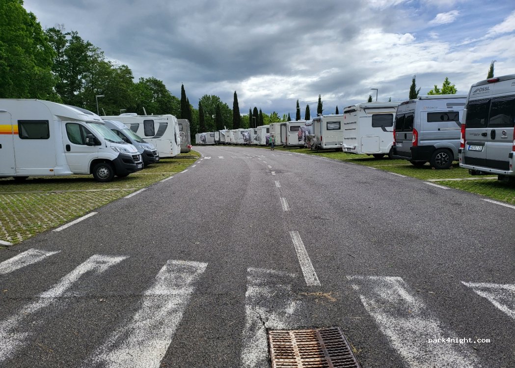 Area Sosta Camper - Monteriggioni — foto 3