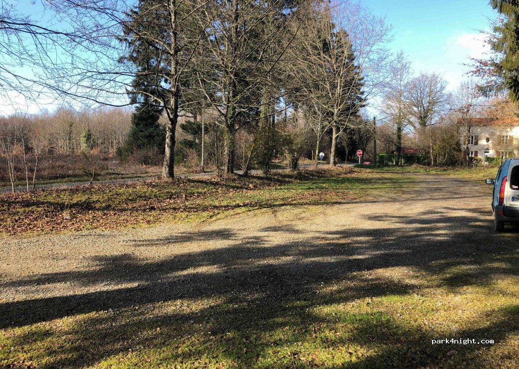 (79130) Secondigny - D25 — foto