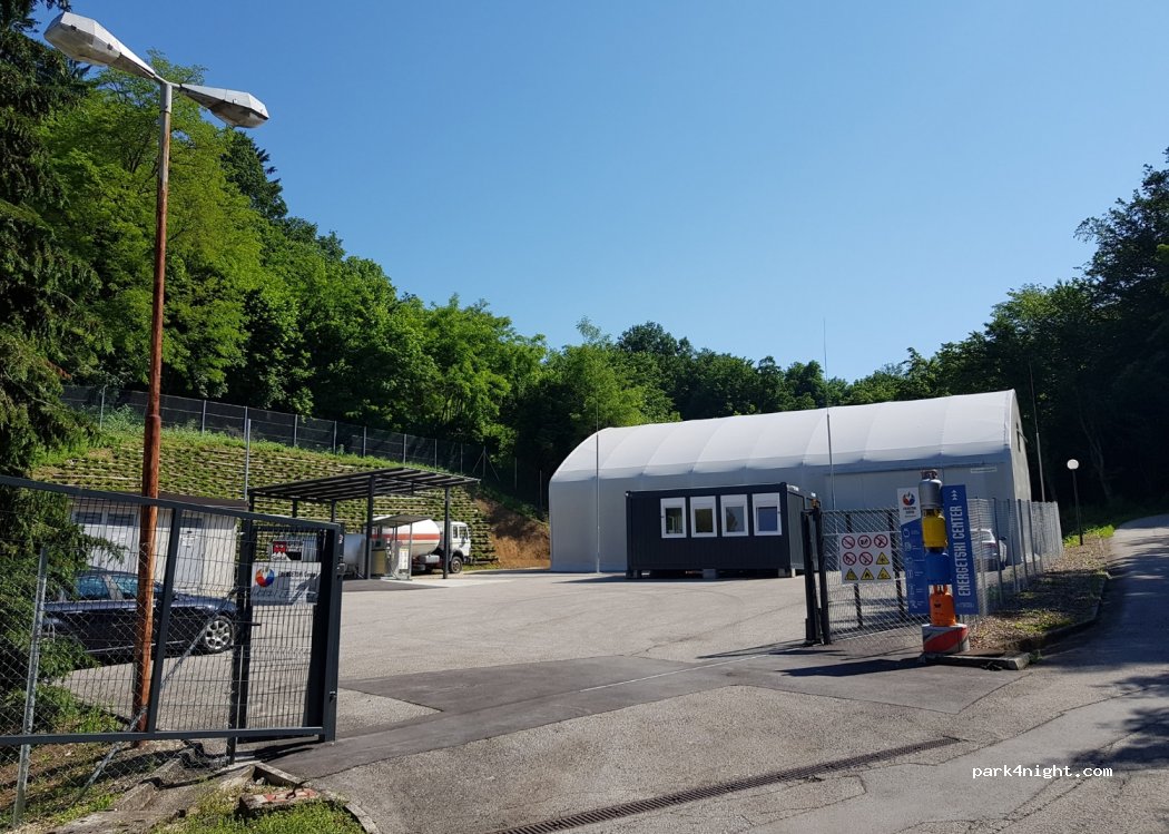 (8000) Novo mesto - 3 Zwittrova ulica — foto 2